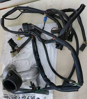 3007-050 Arctic Cat 06 Sabercat 500 Efi Oem Intake Manifold With Harness