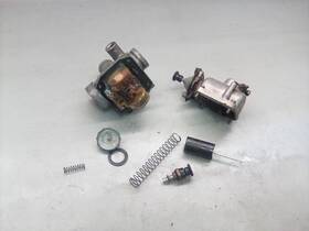 Suzuki 13200-24400 1985 Alt 185 Oem Pieces Used Mikuni Carburetor Parts Only