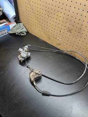 13370-22a00 Suzuki 86 87 88 Lt300e Quadrunner Lt 300 Oem Mikuni Carb Carburetor #1127
