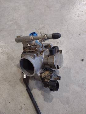 13400-31h03 Suzuki King Quad 500 Throttle Body With Injector Tps And Iac Motor