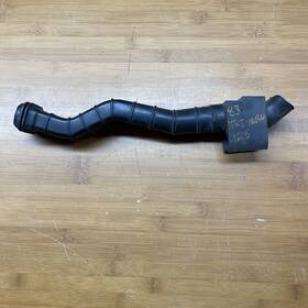 5v7-14437-00-00 Yamaha Oem 1982-1985 Tri Moto 125 Air Intake Duct