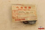 New Nos Oem Honda Carburetor Top Atc 185 CB125 XL100 TRX200 16014-364-770. Fixed Price $19.95.